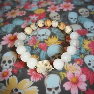 10mm White Jade with Crazy Lace Agate Bracelet.